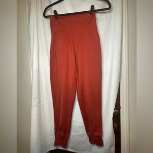NWOT G Gradual Dark Orange Leggings with Stretch and Pockets Size S